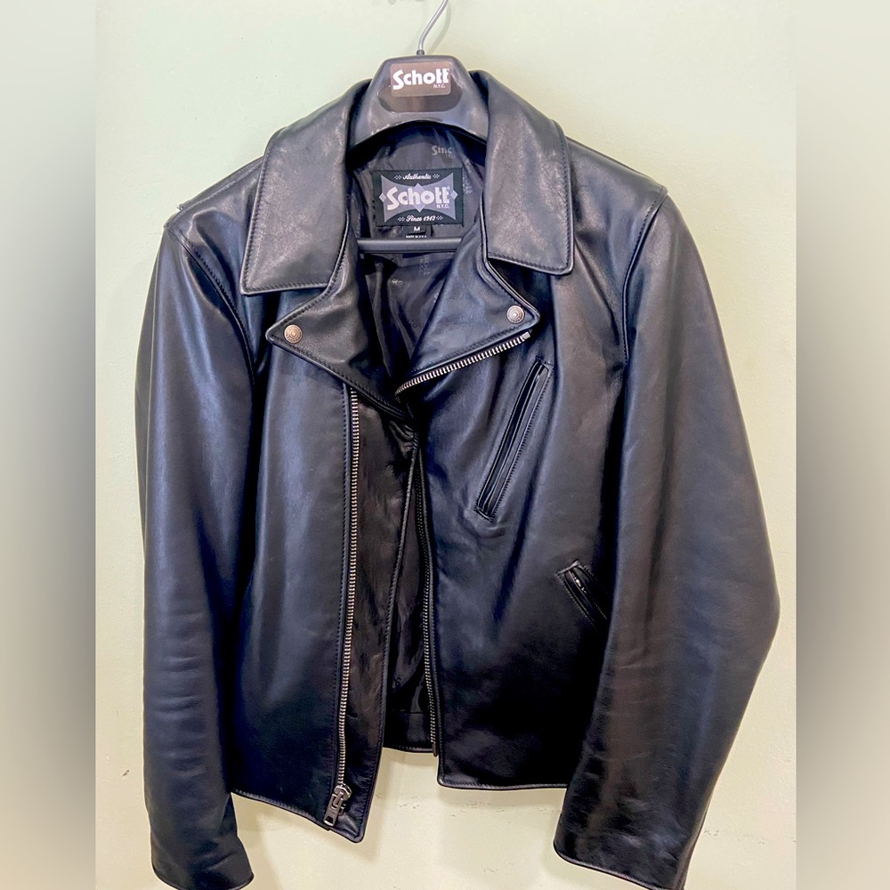 Schott 503 waxy cowhide size M very gently used
